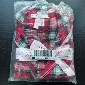 Brand new Victoria Secret sleepwear/pajama set